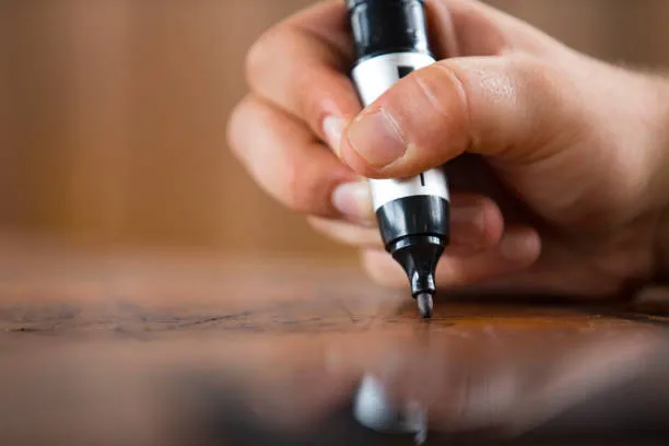 marker permanentny