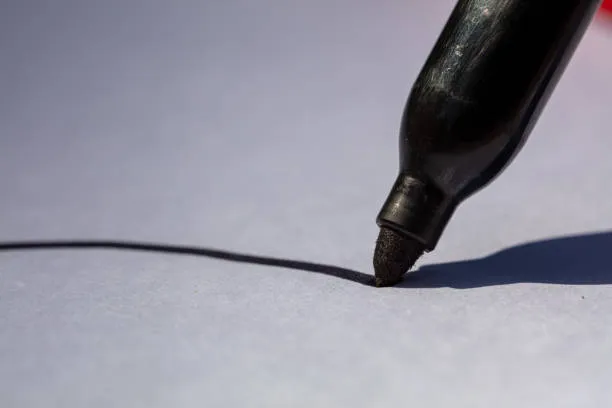 Jak zmyć marker permanentny? - wszystko, co musisz wiedzieć